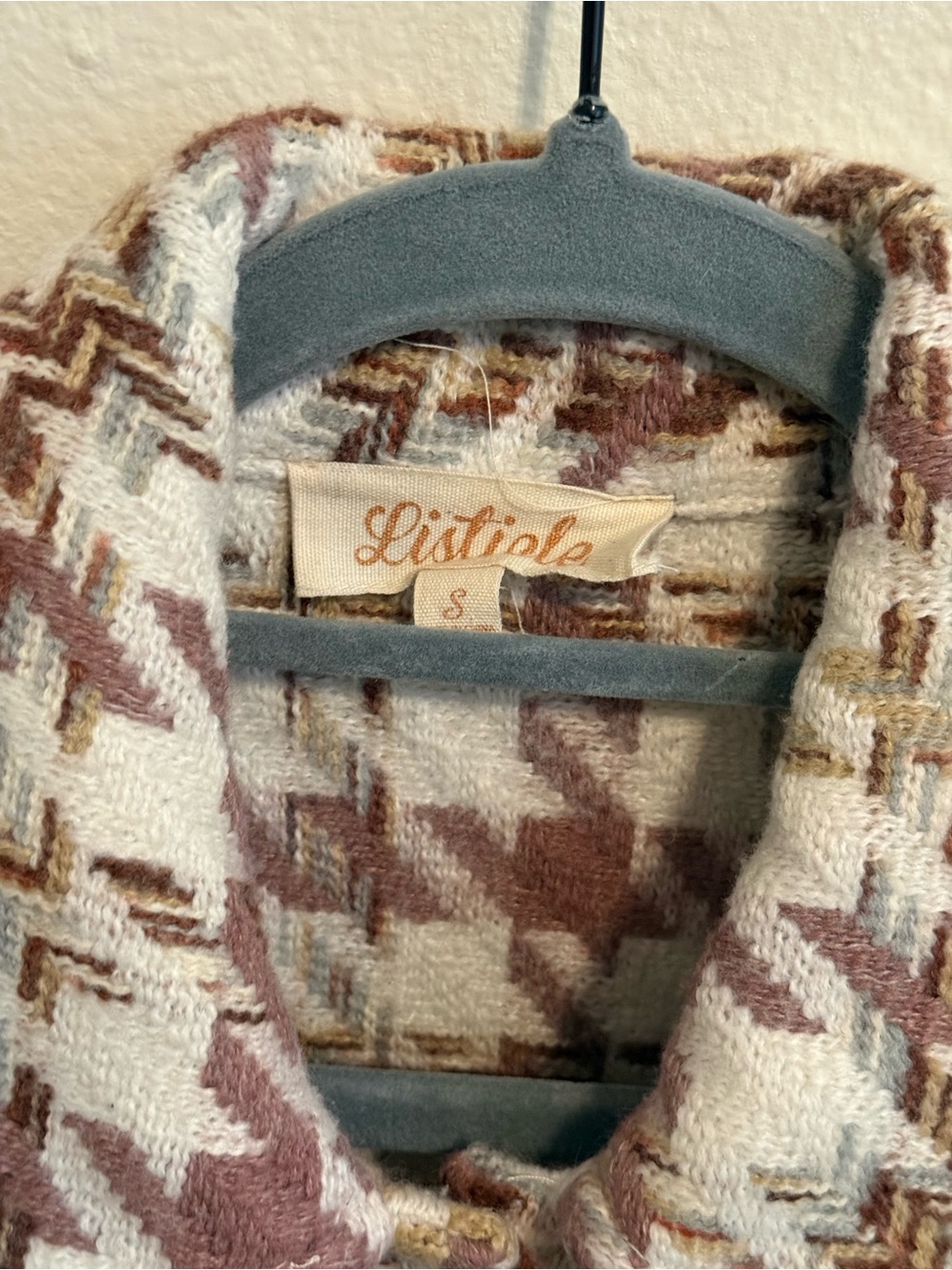 Listiole Houndstooth Shacket Jacket in Cream and Dusty Rose - Size Small - Picture 3 of 4